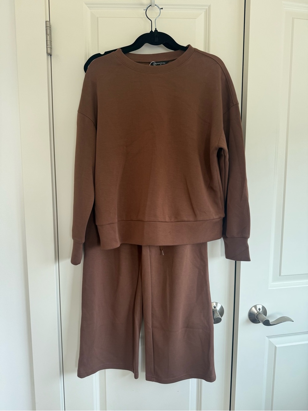 Pretty Garden Cozy Brown Sweatshirt and Wide-Leg Lounge Pants Set